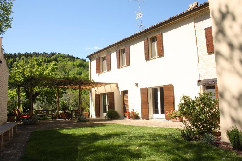 Agriturismo La Barca Nel Bosco Rosciano (Marche) Exterior foto