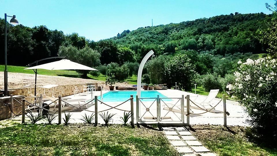 Agriturismo La Barca Nel Bosco Rosciano (Marche) Exterior foto